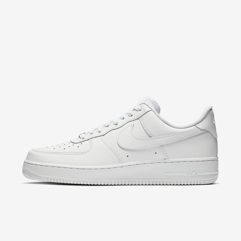 CW2288-111_NIKE_CALZADO_AIR_FORCE_CABALLERO_3.jpg