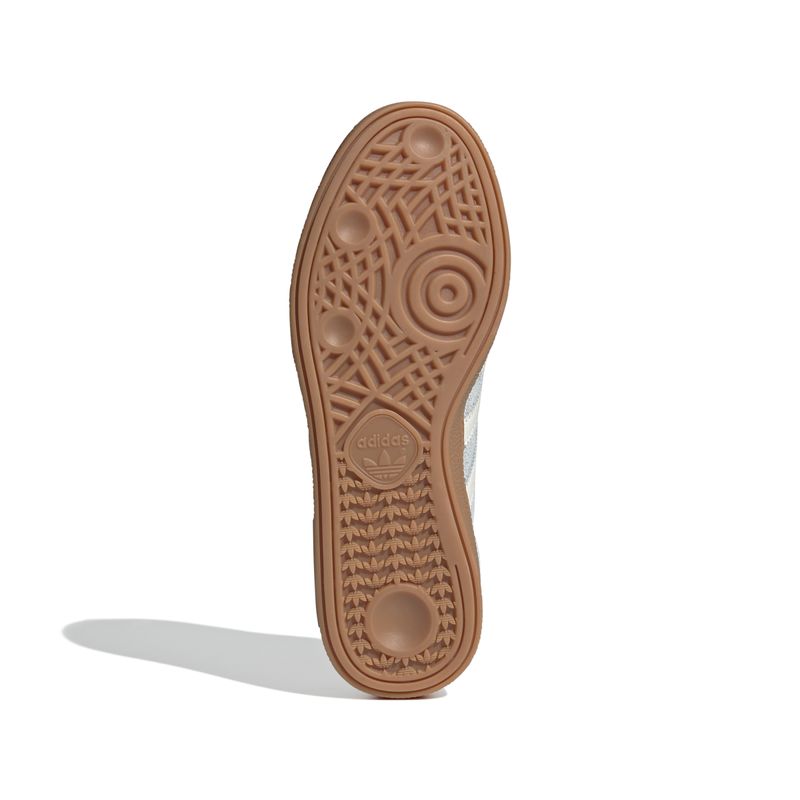 IF6491_4_FOOTWEAR_Photography_Bottom-View_white.jpg