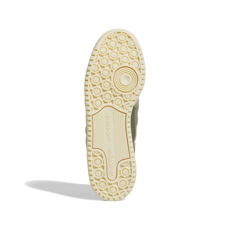 IH7827_4_FOOTWEAR_Photography_Bottom-View_white.jpg