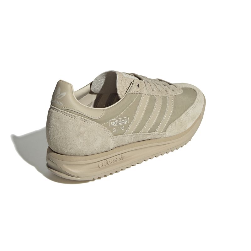 IH8020_7_FOOTWEAR_Photography_Back-Lateral-Top-View_white.jpg