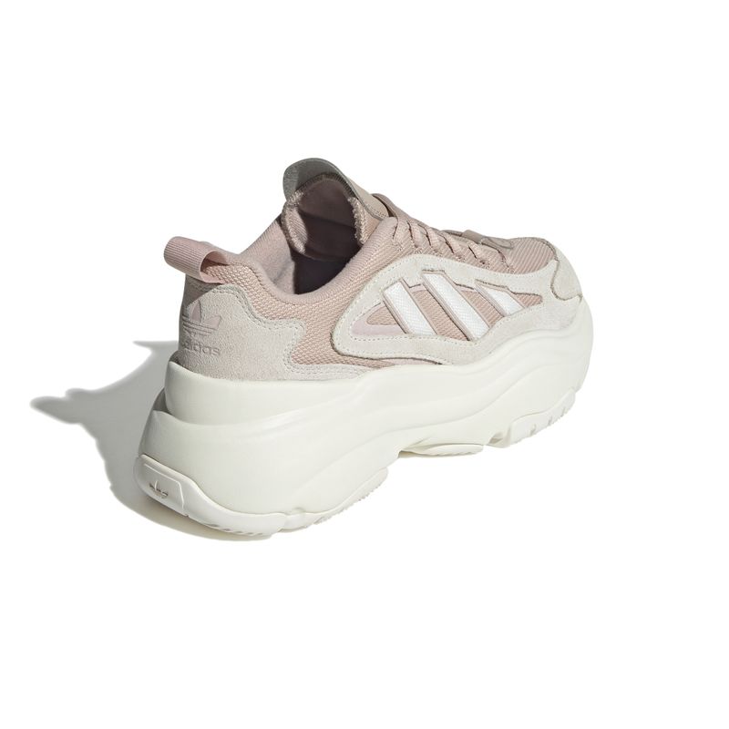 IH9940_7_FOOTWEAR_Photography_Back-Lateral-Top-View_white.jpg