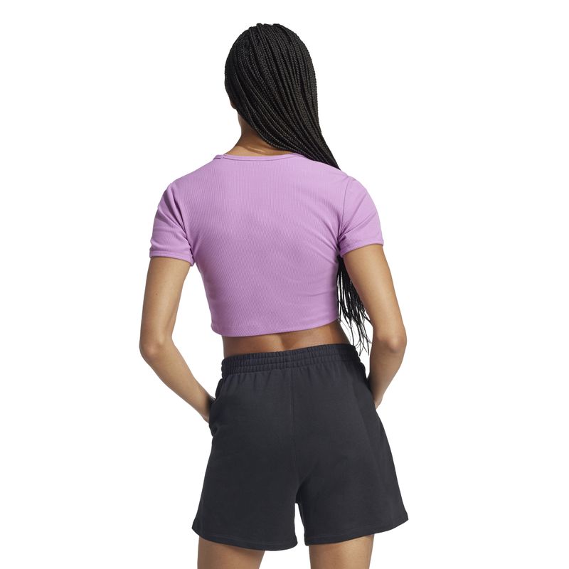 IW5723_5_APPAREL_On-Model_Back-View_white.jpg