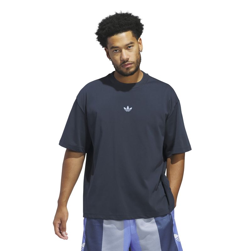 IY7391_3_APPAREL_On Model_Standard View_white.jpg