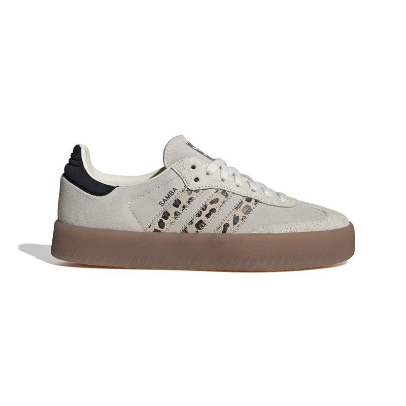 JI4226_1_FOOTWEAR_Photography_Side-Lateral-Center-View_white.jpg