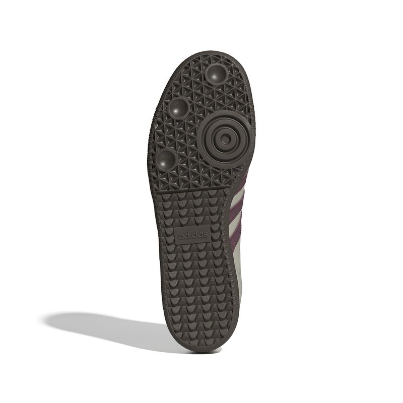 ID1482_4_FOOTWEAR_Photography_Bottom View_white.jpg