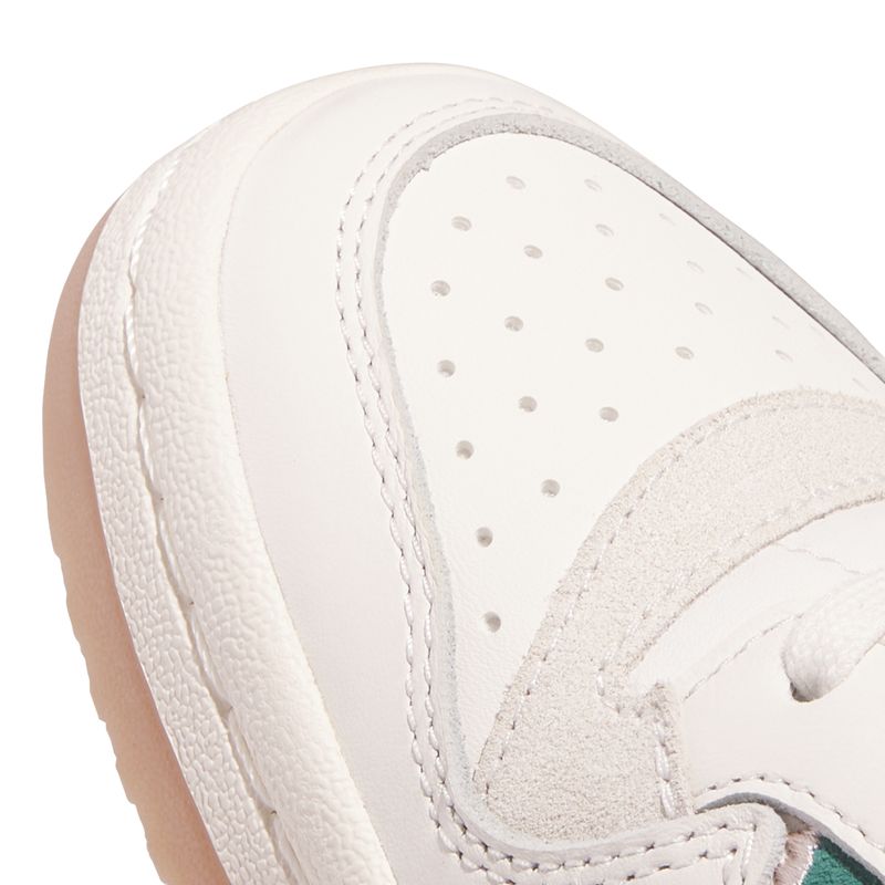 IF7220_9_FOOTWEAR_Photography_Detail View 2_white.jpg