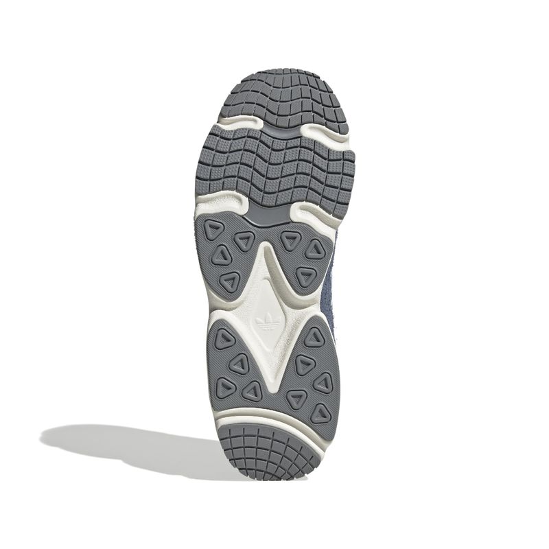 JI2632_4_FOOTWEAR_Photography_Bottom-View_white.jpg