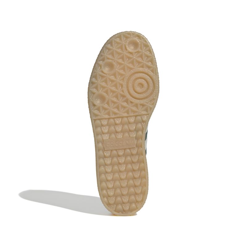 JQ0253_4_FOOTWEAR_Photography_Bottom-View_white.jpg