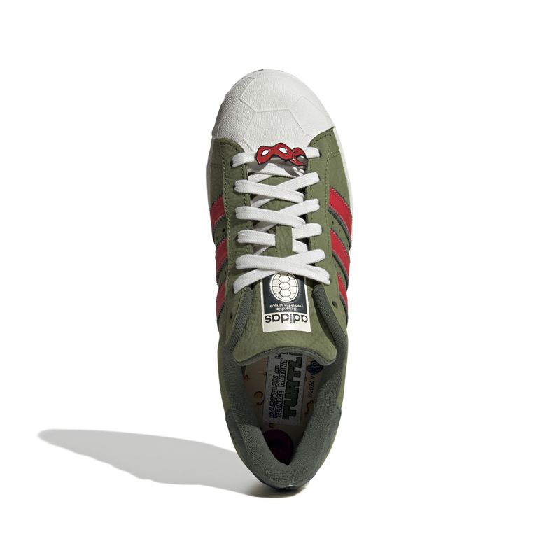IF9280_3_FOOTWEAR_Photography_Top Portrait View_white.jpg