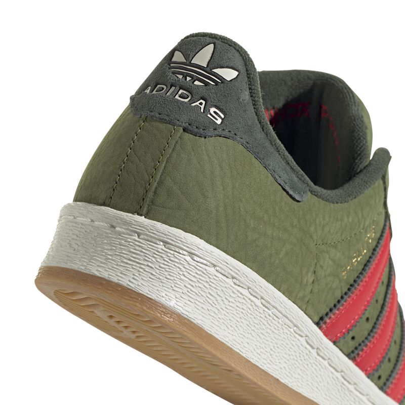 IF9280_9_FOOTWEAR_Photography_Detail View 2_white.jpg