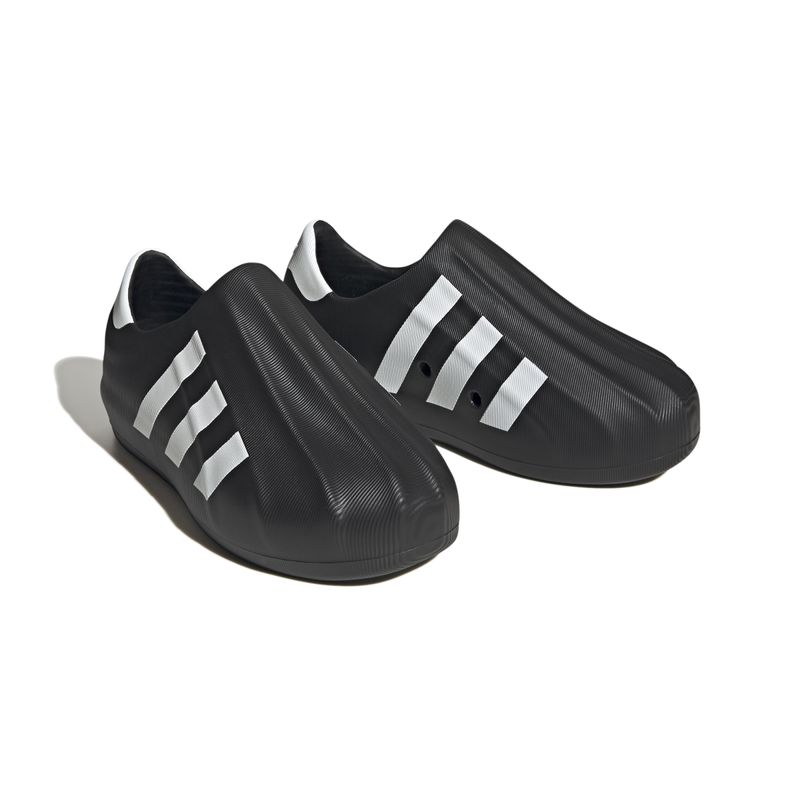 HQ8752_6_FOOTWEAR_Photography_Front Lateral Top View_white.jpg