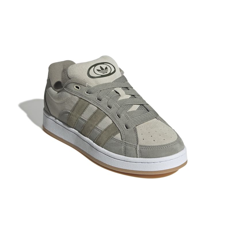 IH8605_6_FOOTWEAR_Photography_Front Lateral Top View_white.jpg