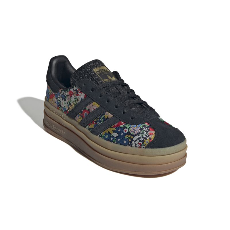 JI2572_6_FOOTWEAR_Photography_Front Lateral Top View_white.jpg