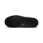 553560-043_nike_calzado_air_jordan_1_low_p_juvenil_m_2.webp