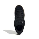 JH7607_3_FOOTWEAR_Photography_Top-Portrait-View_white.jpg