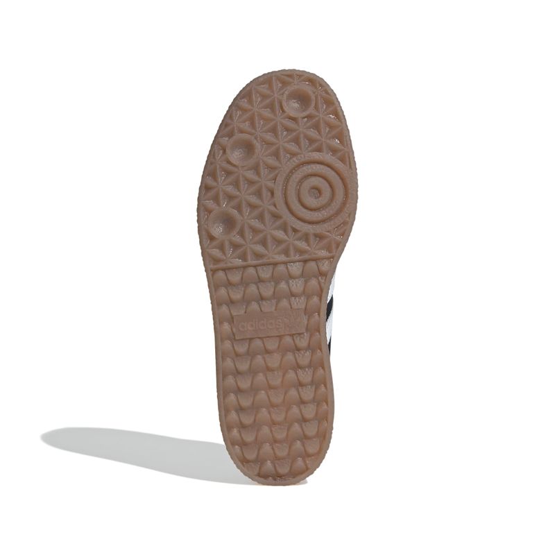 JI1350_4_FOOTWEAR_Photography_Bottom-View_white.jpg