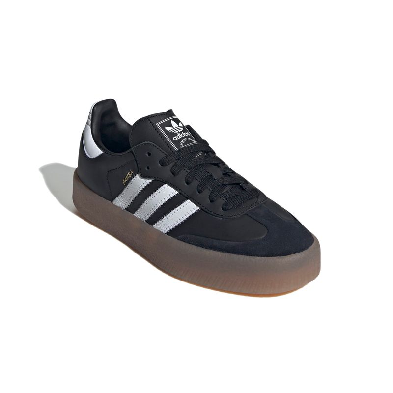 JI1350_6_FOOTWEAR_Photography_Front-Lateral-Top-View_white.jpg