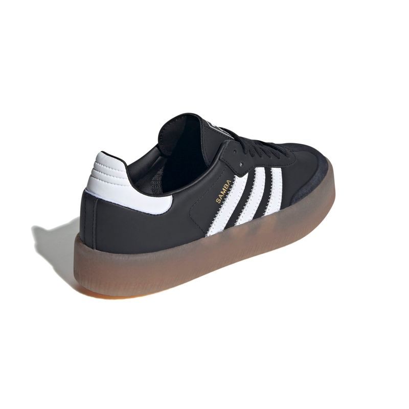JI1350_7_FOOTWEAR_Photography_Back-Lateral-Top-View_white.jpg