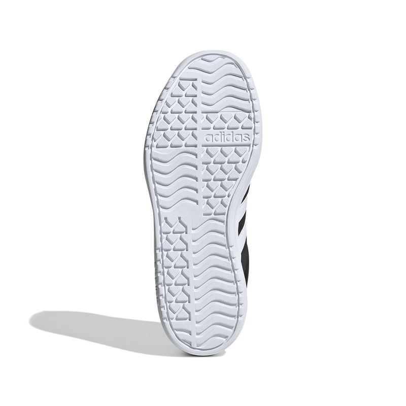 IH4777_4_FOOTWEAR_Photography_Bottom View_white.jpg