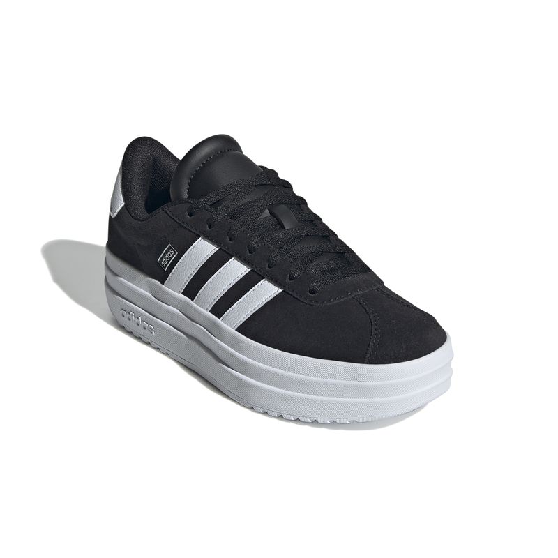 IH4777_6_FOOTWEAR_Photography_Front Lateral Top View_white.jpg