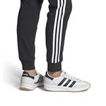 IH8594_10_FOOTWEAR_On Model_Front View_white.jpg