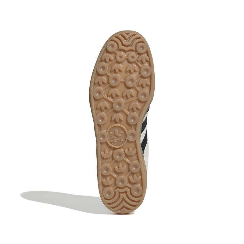 JH6194_4_FOOTWEAR_Photography_Bottom-View_white.jpg