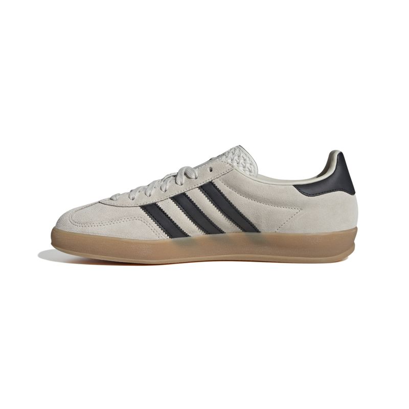 JH6194_5_FOOTWEAR_Photography_Side-Medial-Center-View_white.jpg