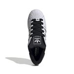 JH5469_3_FOOTWEAR_Photography_Top Portrait View_white.jpg