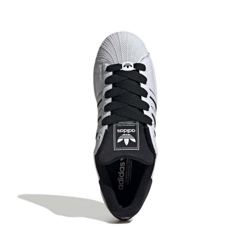 JH5469_3_FOOTWEAR_Photography_Top Portrait View_white.jpg