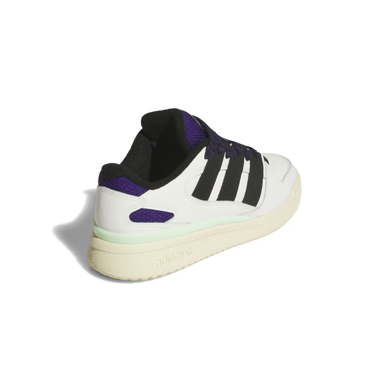 JH7946_7_FOOTWEAR_Photography_Back Lateral Top View_white.jpg