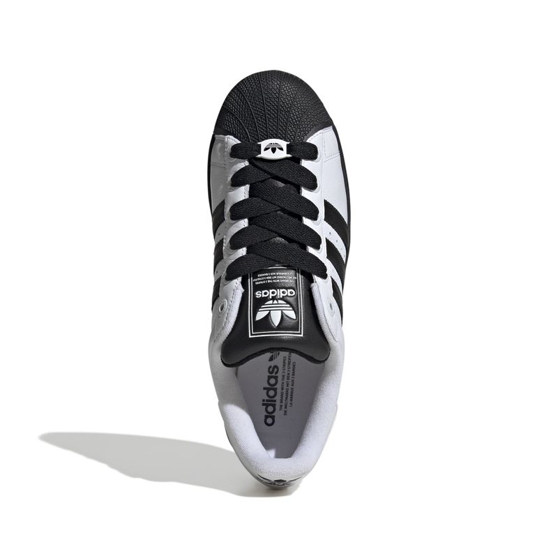 JI0124_3_FOOTWEAR_Photography_Top-Portrait-View_white.jpg