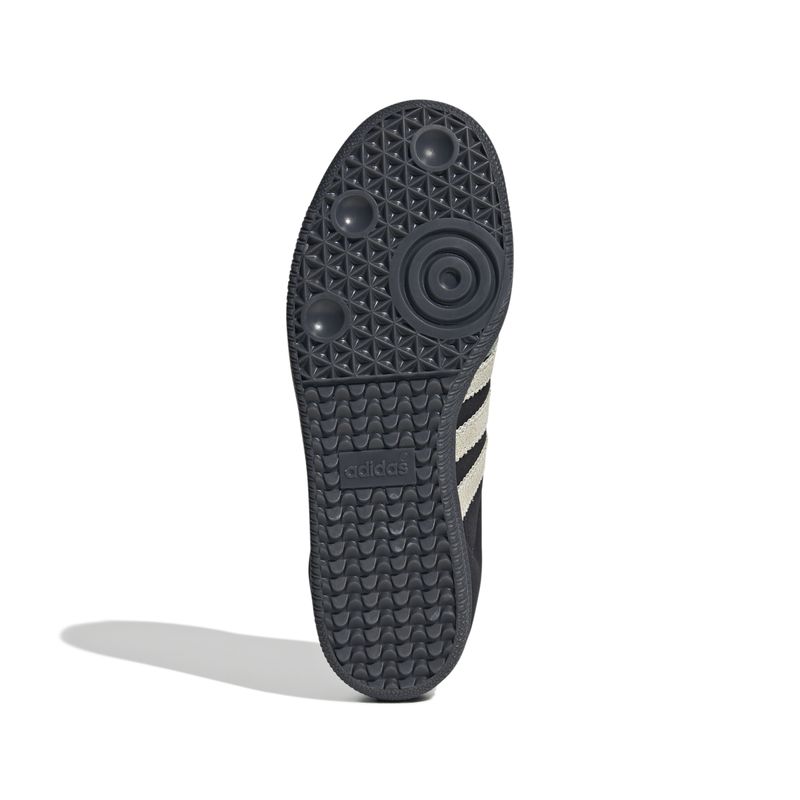 JI2680_4_FOOTWEAR_Photography_Bottom-View_white.jpg