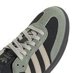 JI2680_8_FOOTWEAR_Photography_Detail-View-1_white.jpg