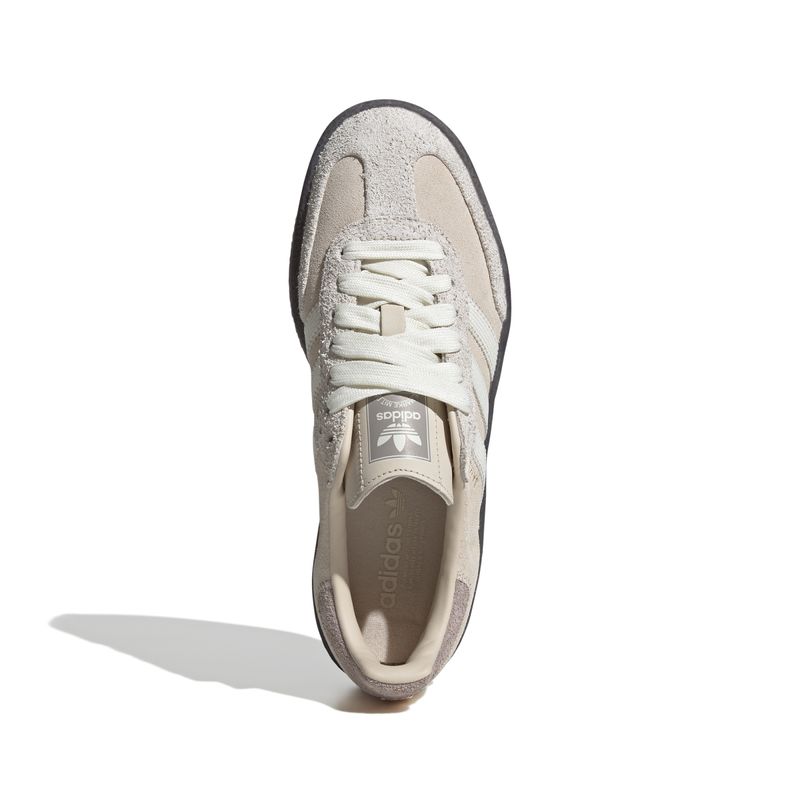 JI3882_3_FOOTWEAR_Photography_Top Portrait View_white.jpg