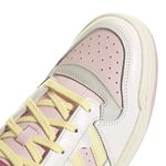JR8032_8_FOOTWEAR_Photography_Detail-View-1_white.jpg