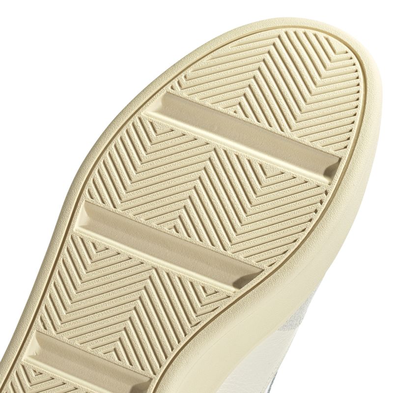 JS0235_9_FOOTWEAR_Photography_Detail View 2_white.jpg
