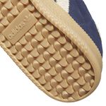 JQ2885_9_FOOTWEAR_Photography_Detail View 2_white.jpg