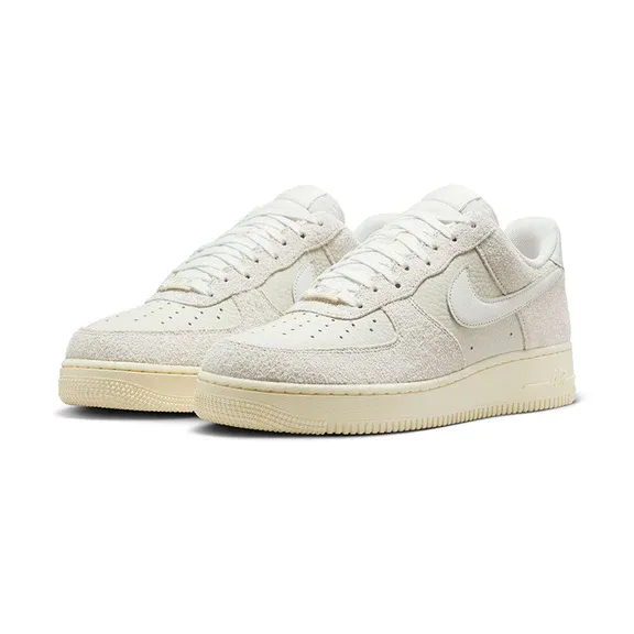 hf2897_001_nike_calzado_air_force_1_07_lx_p_caballero_4.webp