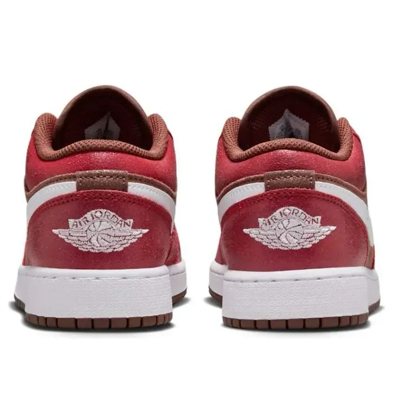 hf3202_200_nike_calzado_air_jordan_1_low_se_p_juvenil_m_5.webp