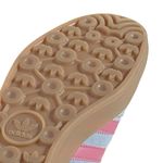 JH6193_8_FOOTWEAR_Photography_Detail-View-1_white.jpg