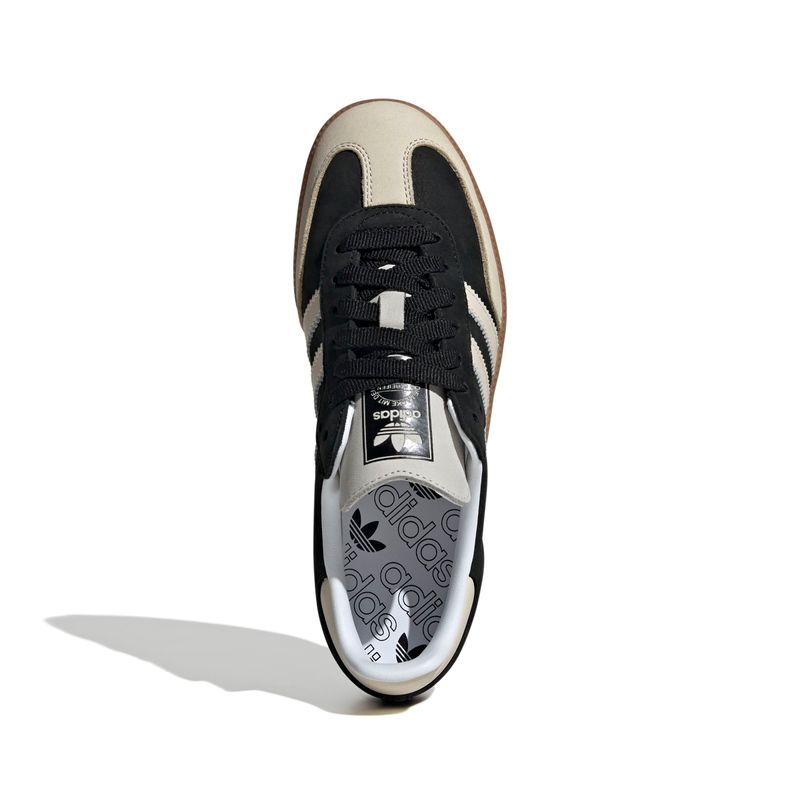 IE5836_3_FOOTWEAR_Photography_Top Portrait View_white.jpg