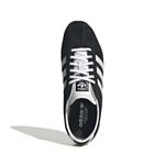 JI0183_3_FOOTWEAR_Photography_Top Portrait View_white.jpg