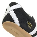 JI0183_9_FOOTWEAR_Photography_Detail View 2_white.jpg
