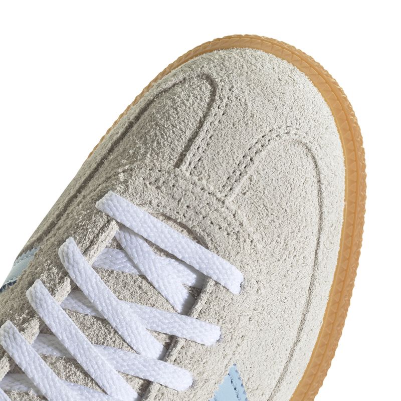 JS0241_9_FOOTWEAR_Photography_Detail View 2_white.jpg