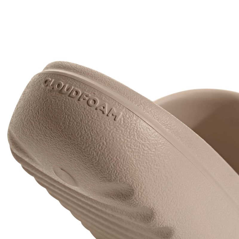 JP9579_9_FOOTWEAR_Photography_Detail View 2_white.jpg