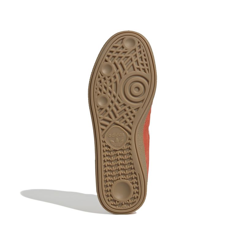 JI2607_4_FOOTWEAR_Photography_Bottom-View_white.jpg