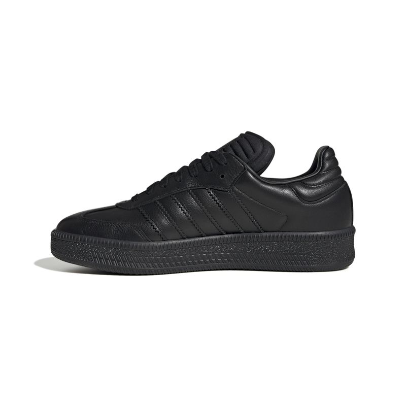 JI3195_5_FOOTWEAR_Photography_Side Medial Center View_white