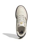 JI4755_3_FOOTWEAR_Photography_Top Portrait View_white