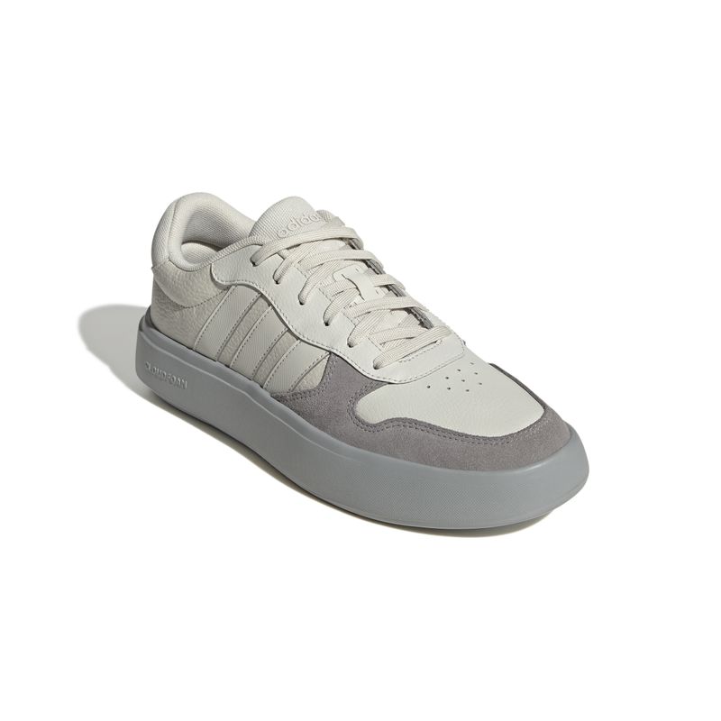 JR0028_6_FOOTWEAR_Photography_Front Lateral Top View_white