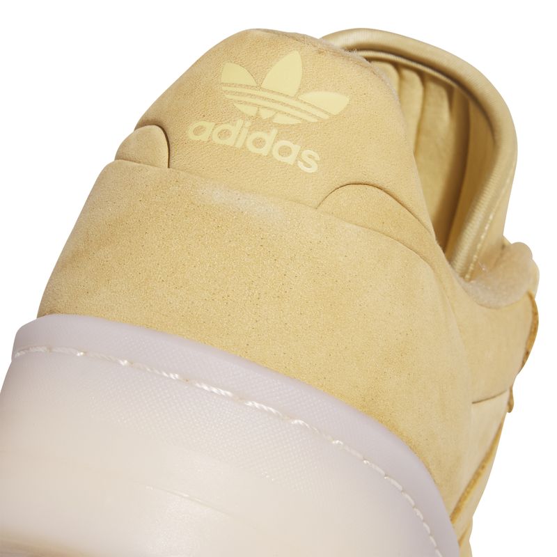 JH7973_8_FOOTWEAR_Photography_Detail View 1_white
